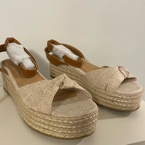 NWT Bamboo Espadrille Wedges